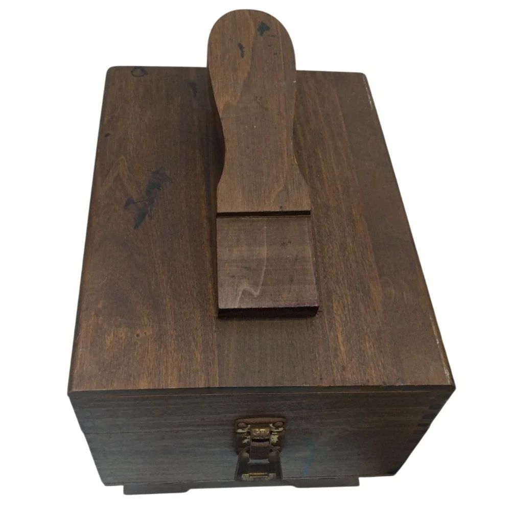 Vintage 30 PC Wooden Shoe Valet Shoe Shine Box Kit w/ Brushes & Polish